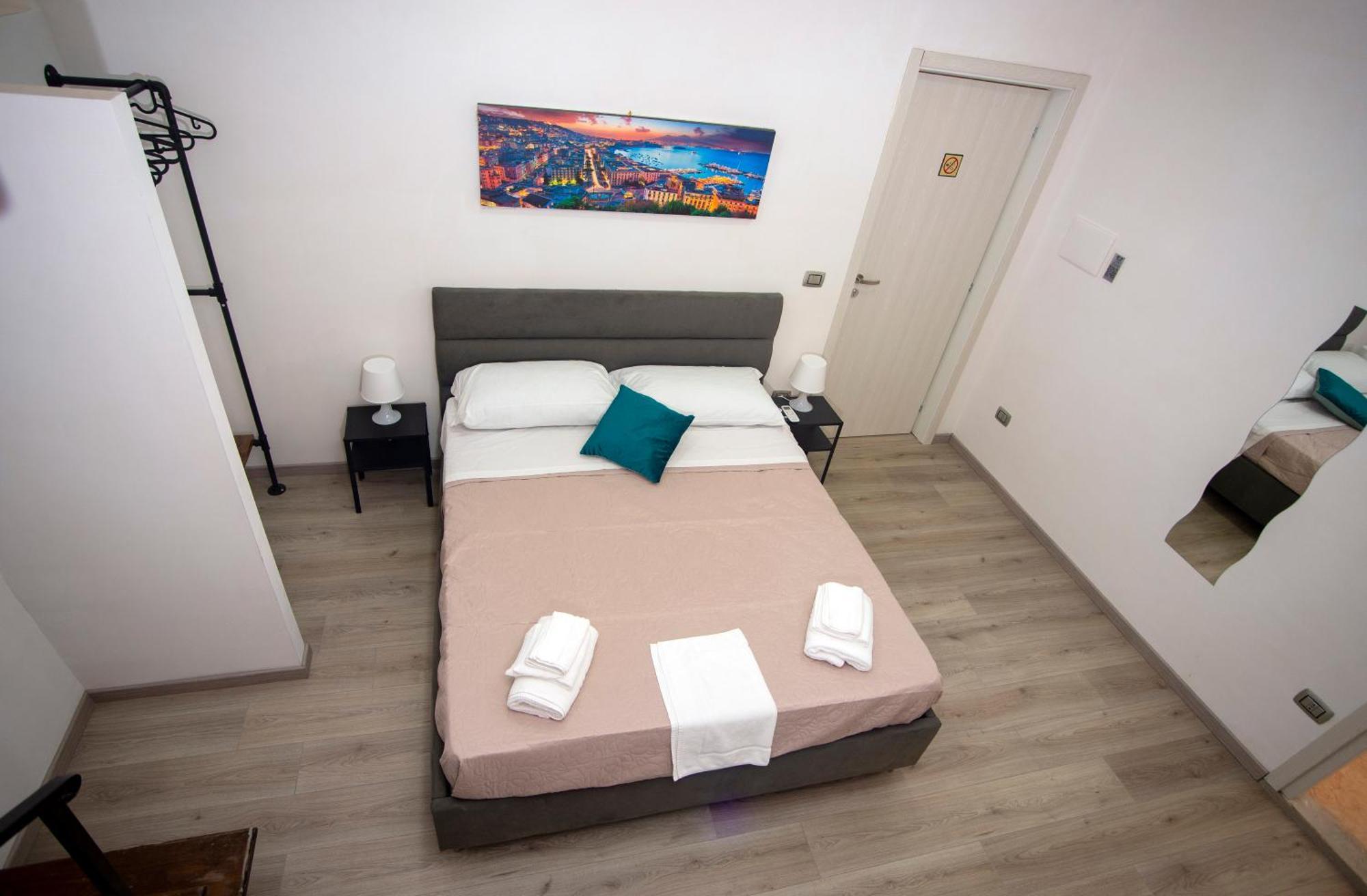 Na City Rooms Nápoles Exterior foto